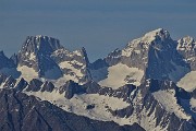 63  Dal Passo di Salmurano (2017 m) zoom in Badile-Cengalo